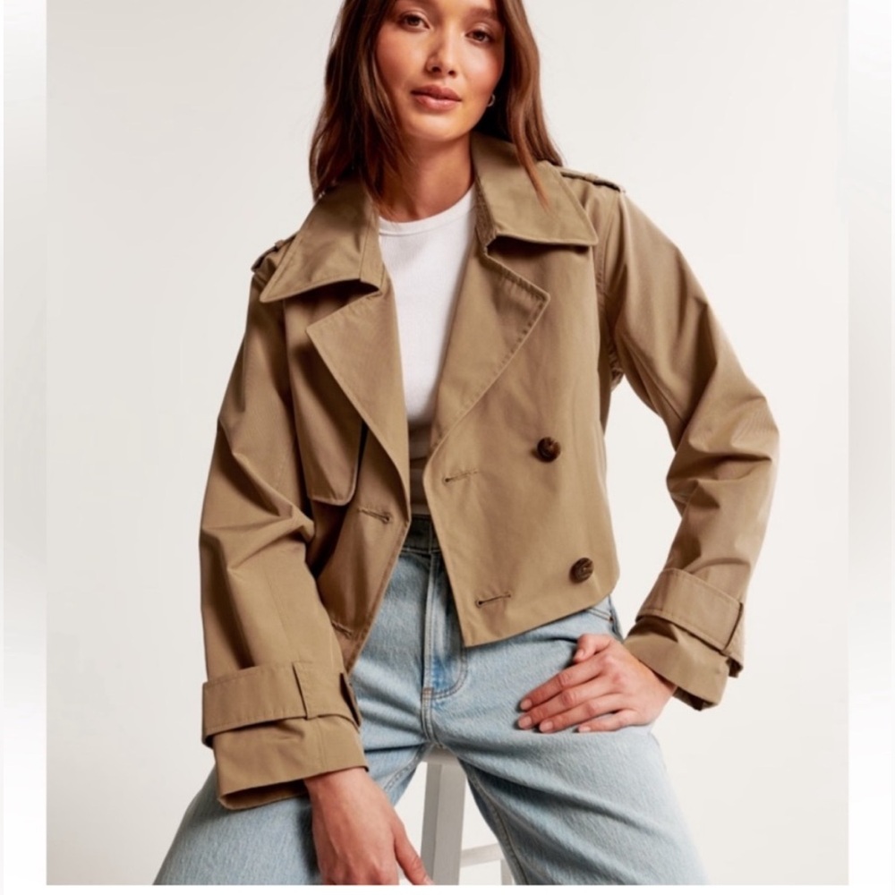 Relaxed Short Trench Coat